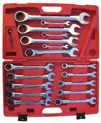 17PC RATCHET SPANNERS WRENCH SET 8-32MM
