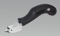 Staple Remover Heavy-Duty (List Price £7.45 exc VAT) AK707